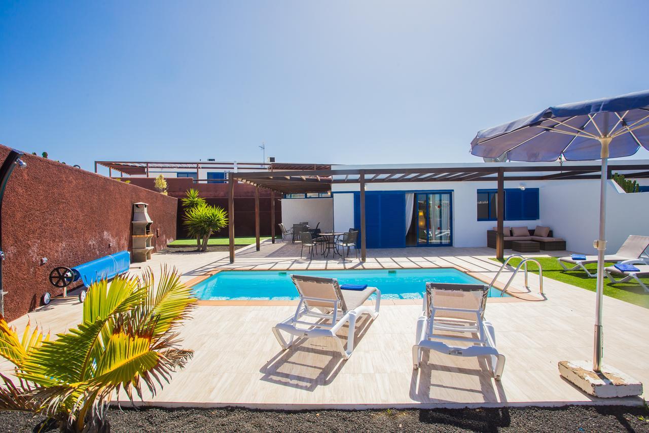 Las Marinas Deluxe Playa Blanca  Bagian luar foto
